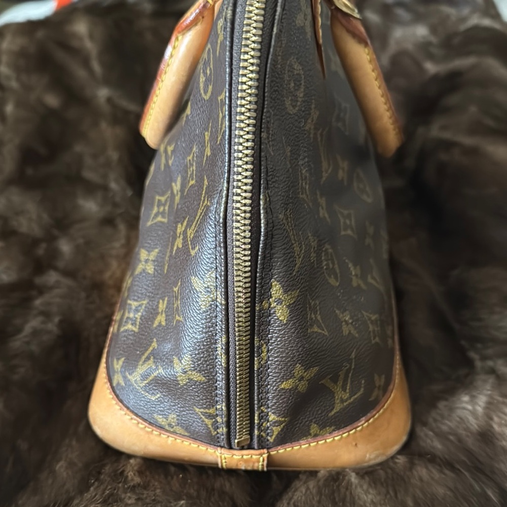 Louis Vuitton Brown Monogram Satchel Bag - Picture 4 of 9